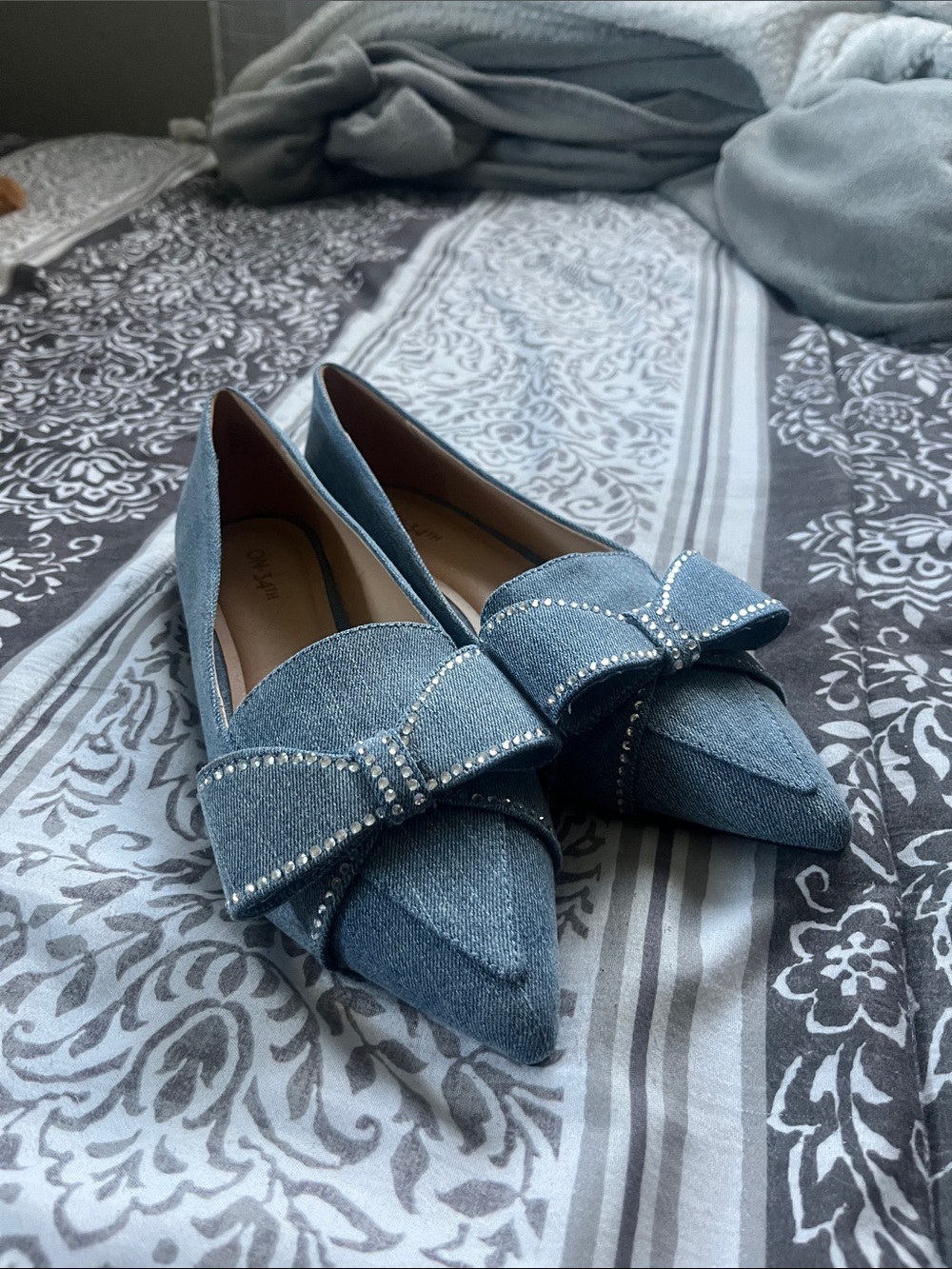 Women's Pointed Denim Bow Flats - Blue